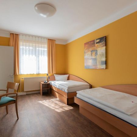 Hotel Mit-Mensch Berlin Ngoại thất bức ảnh