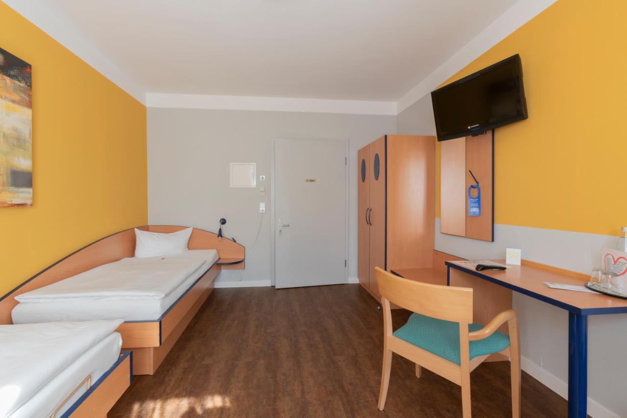 Hotel Mit-Mensch Berlin Ngoại thất bức ảnh