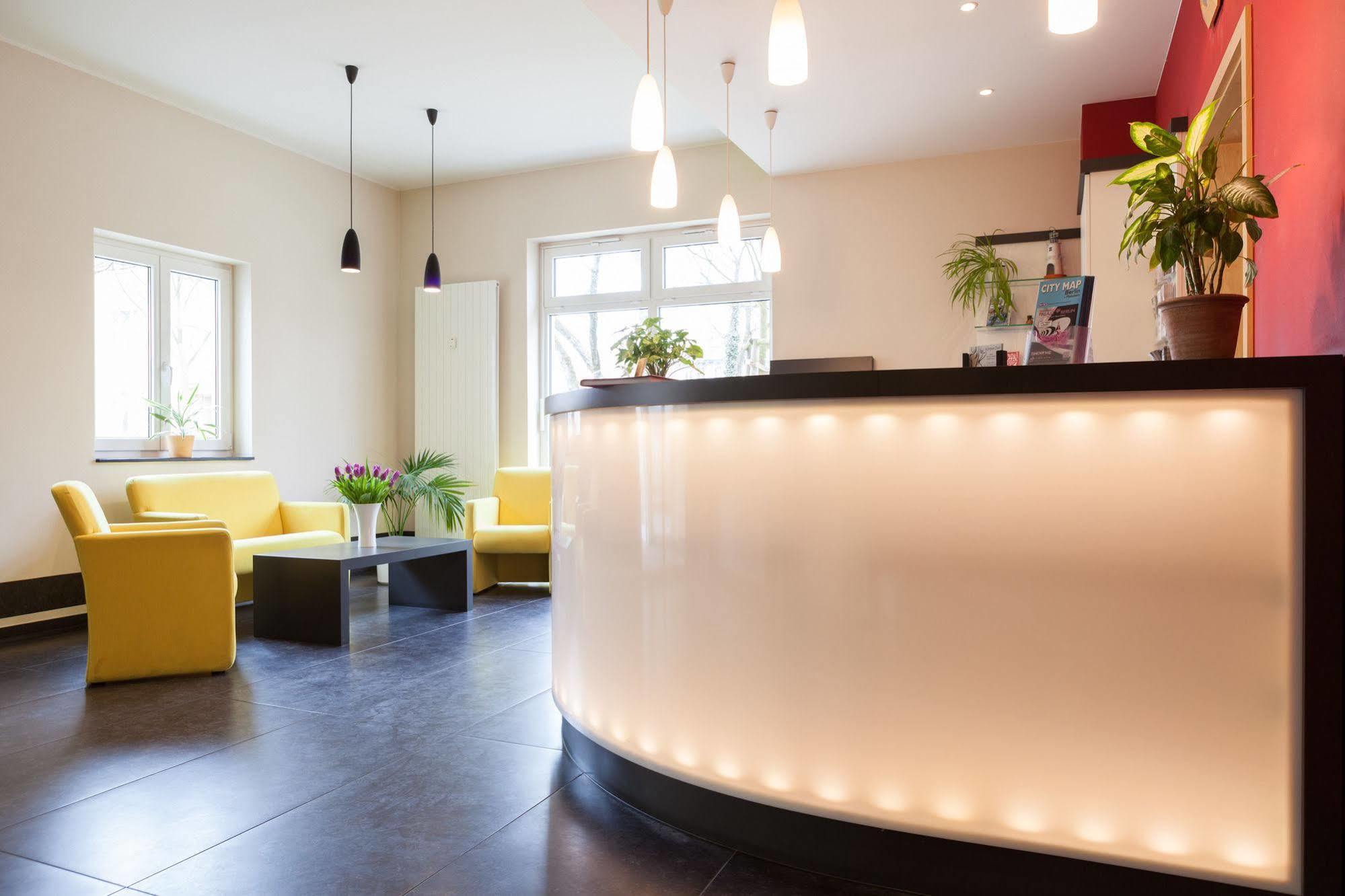 Hotel Mit-Mensch Berlin Ngoại thất bức ảnh